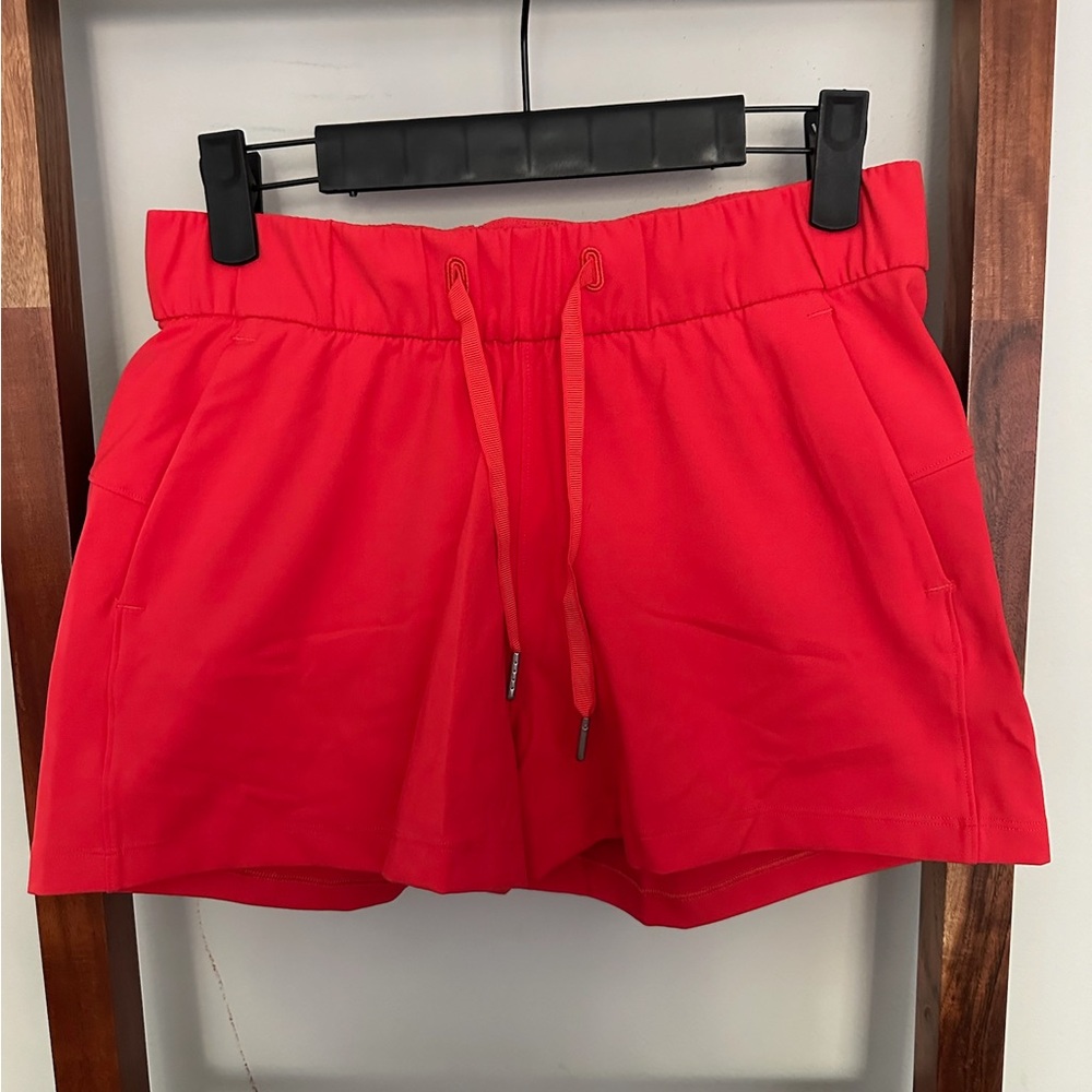 lululemon Mid-Rise Short 2.5” | Size 4 | Bright Red